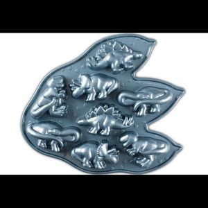 Nordic Ware Pro Cast Bakeware Dinosaurs 🦕 🦖 Muffin Pan/Cakelette